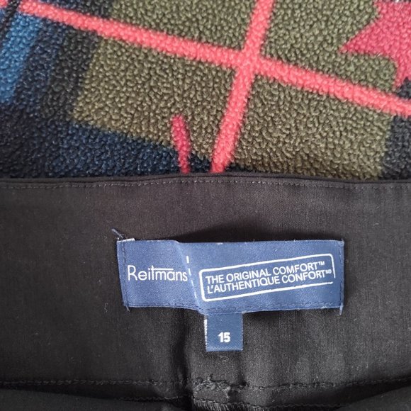 Reitmans Black Pull On Bermuda Shorts - Picture 6 of 6